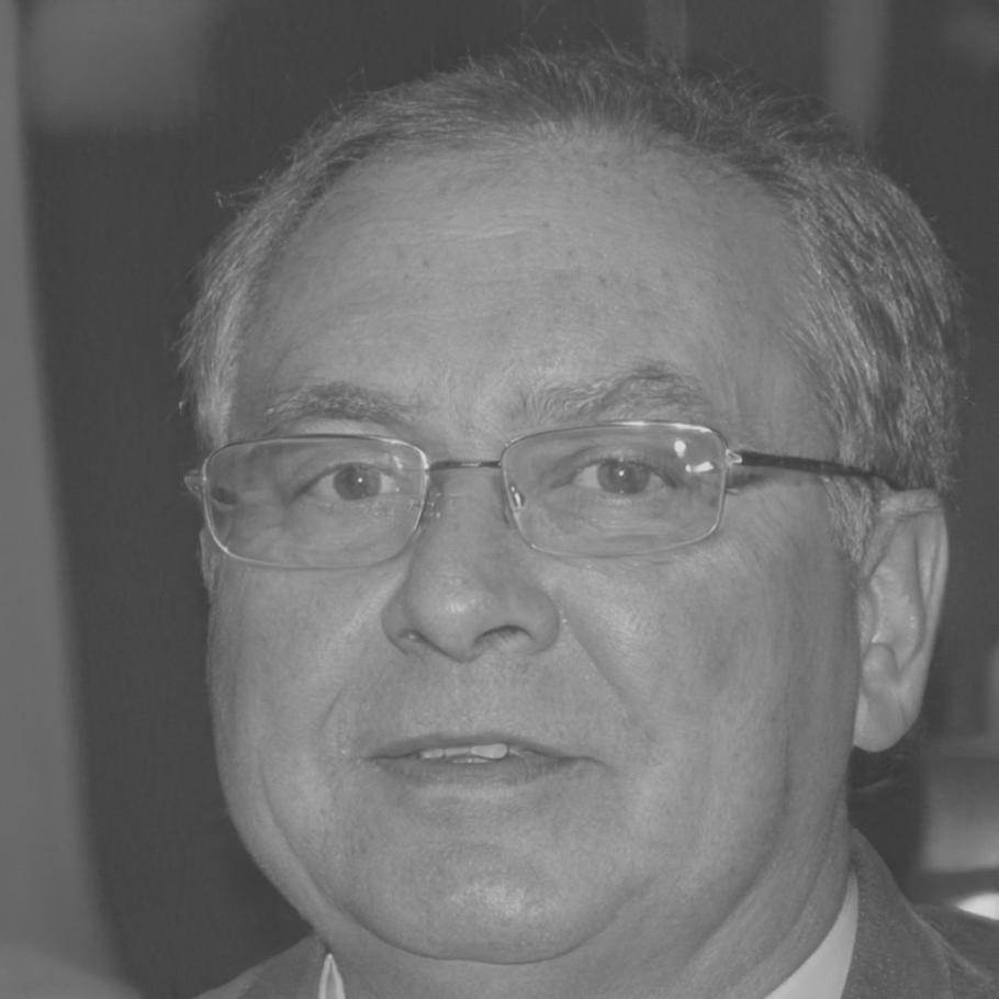 Retrato profesional de instructor Venceslao