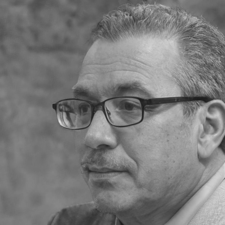 Retrato profesional de instructor Gaspar